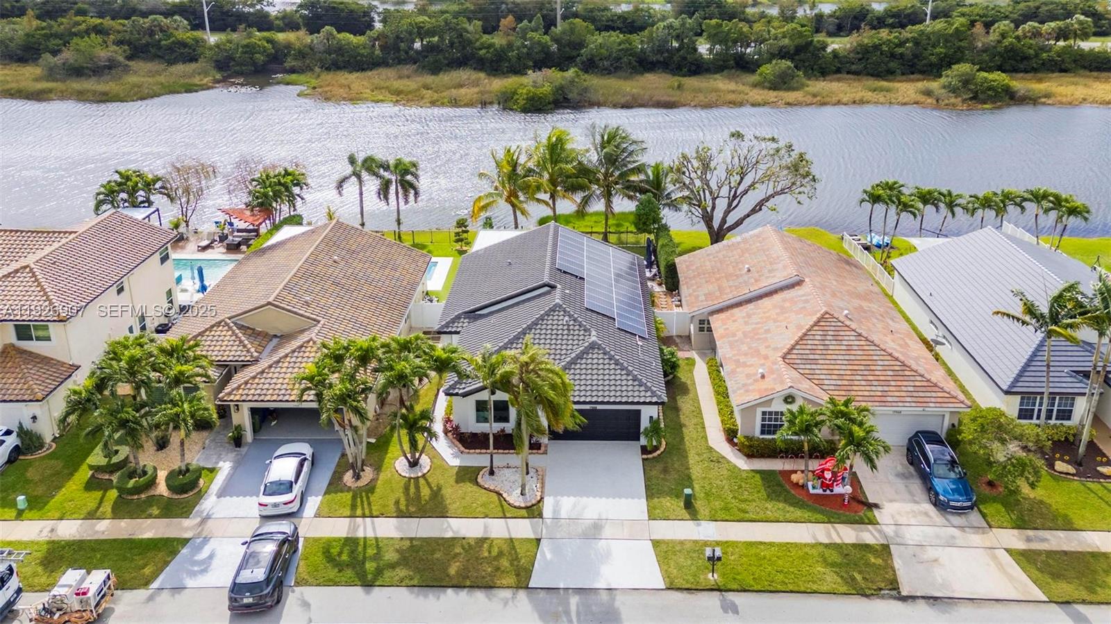 SILVER LAKES - Residential