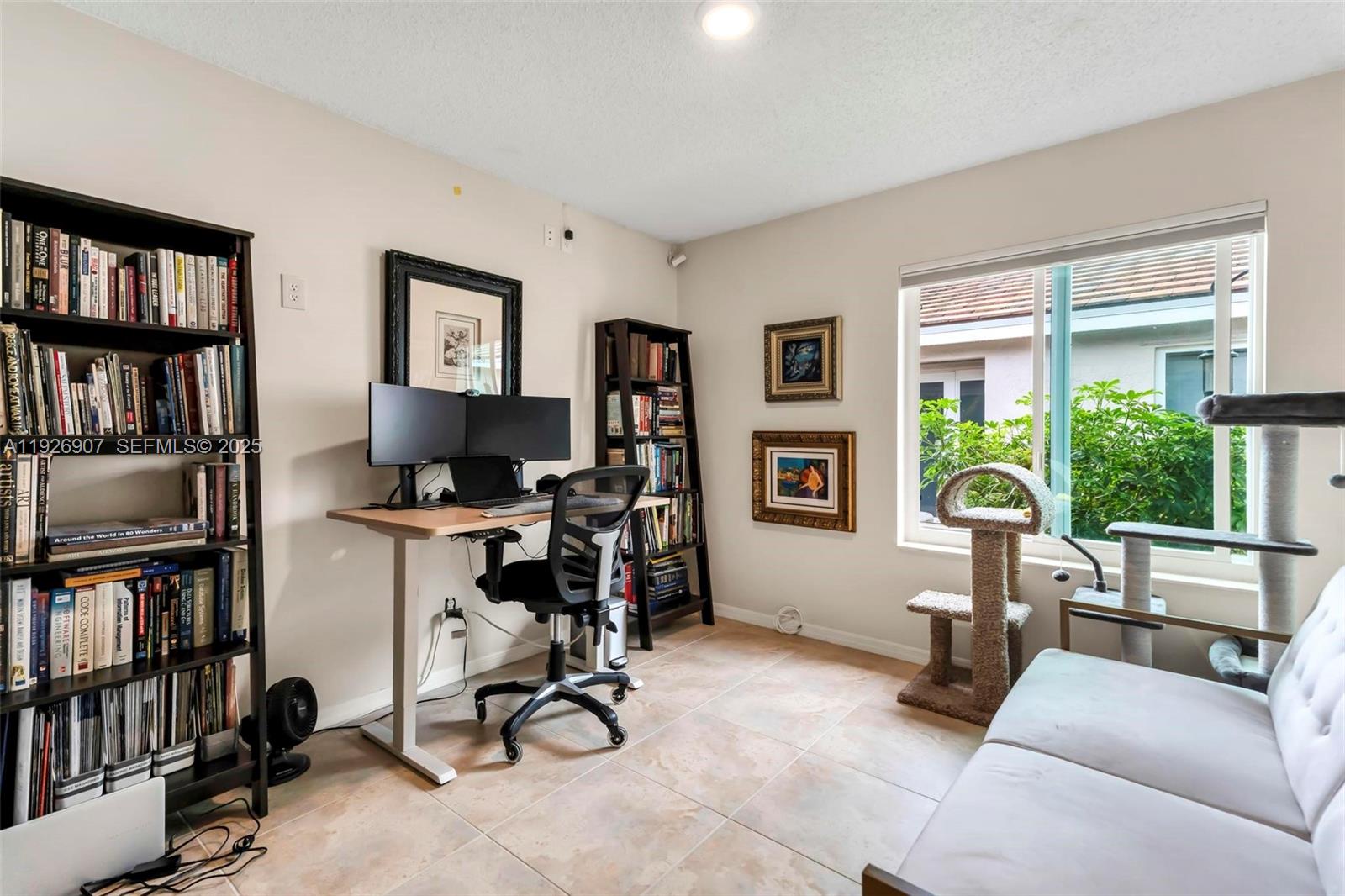 SILVER LAKES - Residential