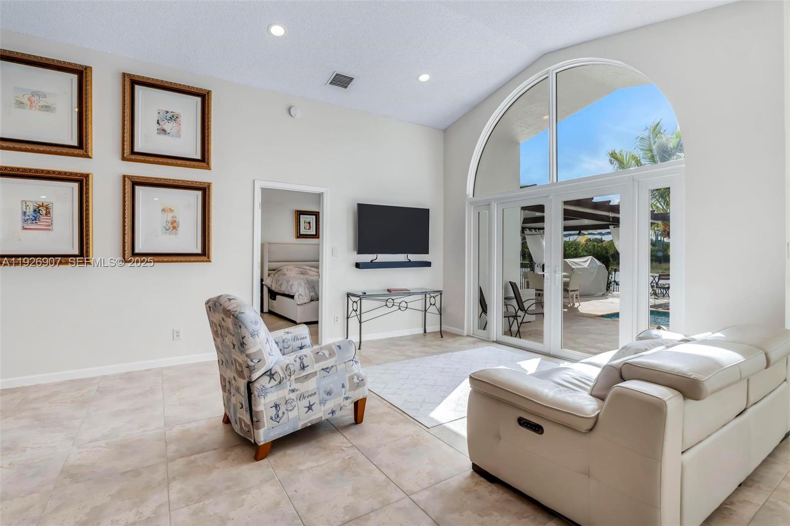 SILVER LAKES - Residential