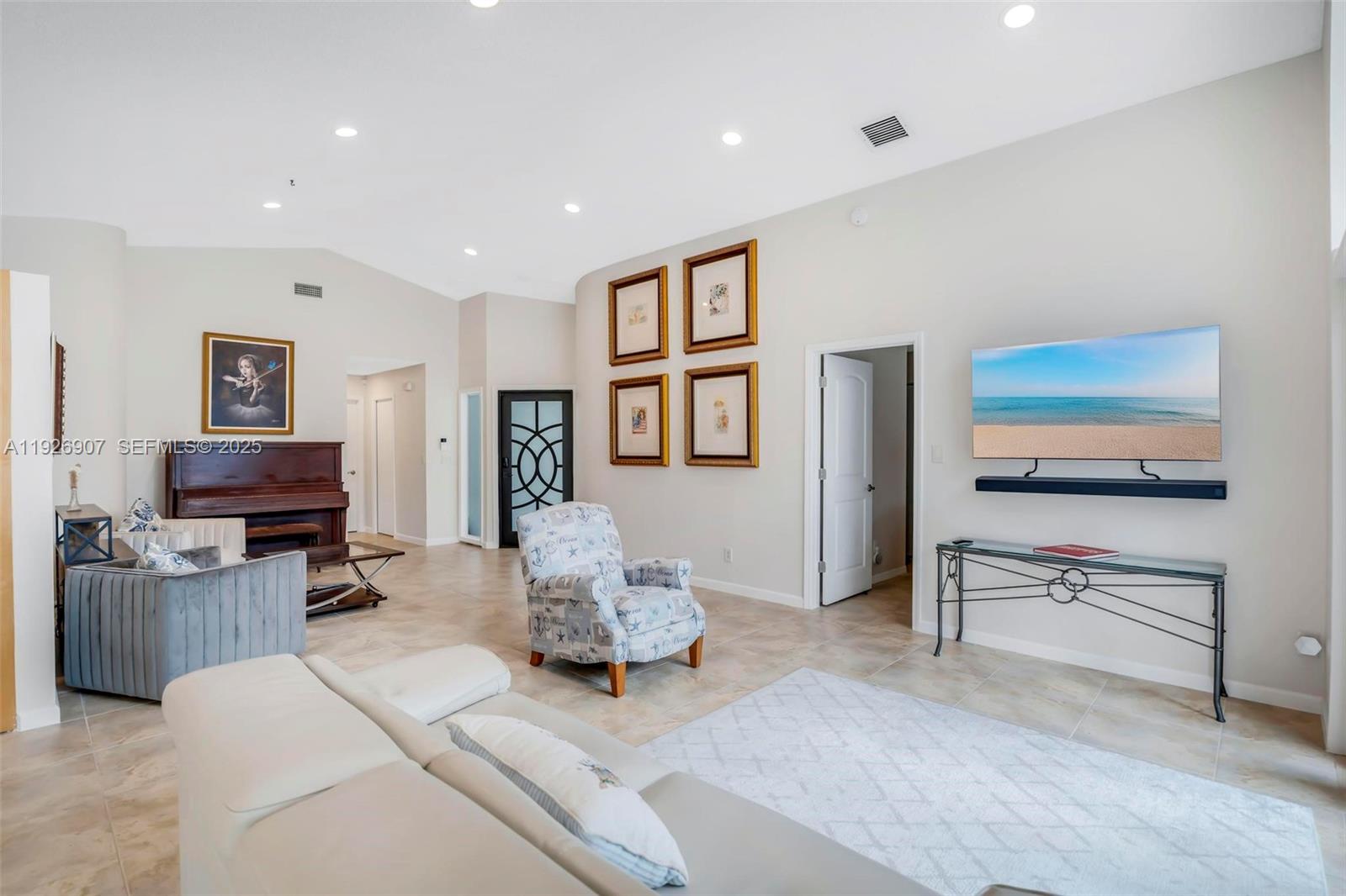 SILVER LAKES - Residential