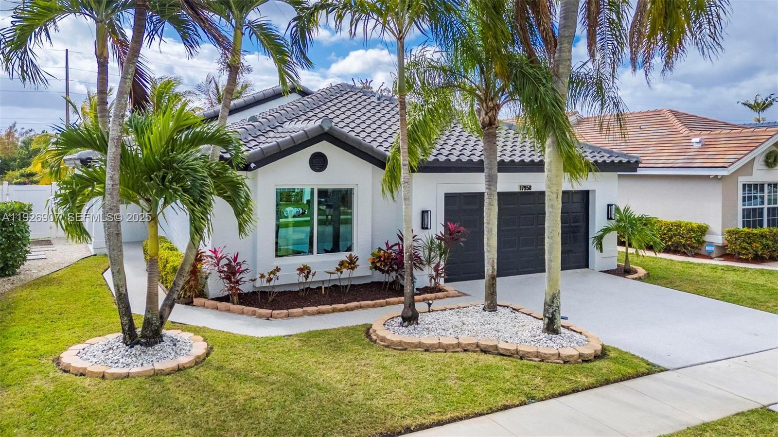 SILVER LAKES - Residential