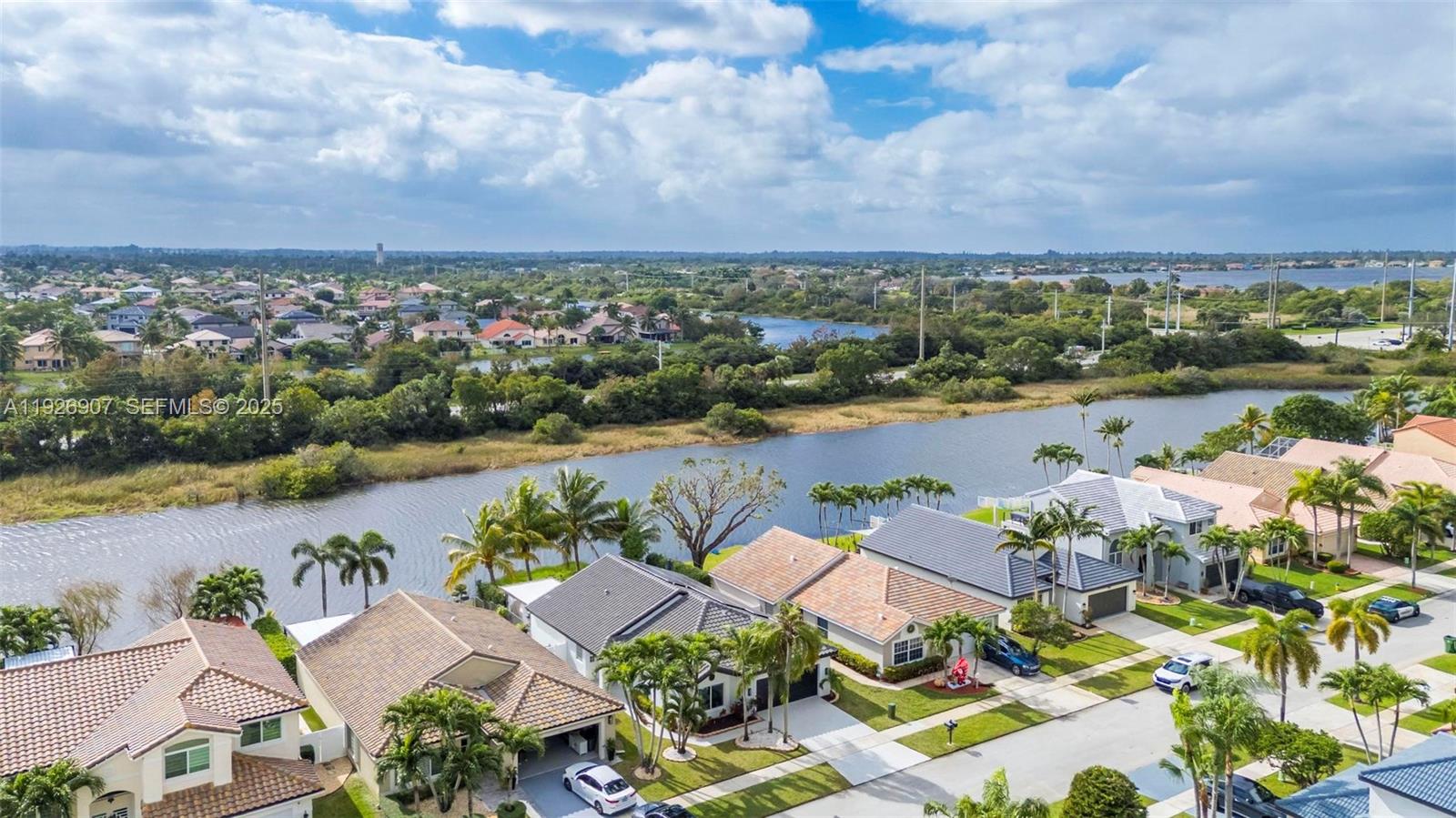 SILVER LAKES - Residential