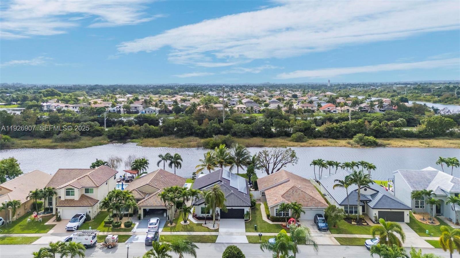 SILVER LAKES - Residential