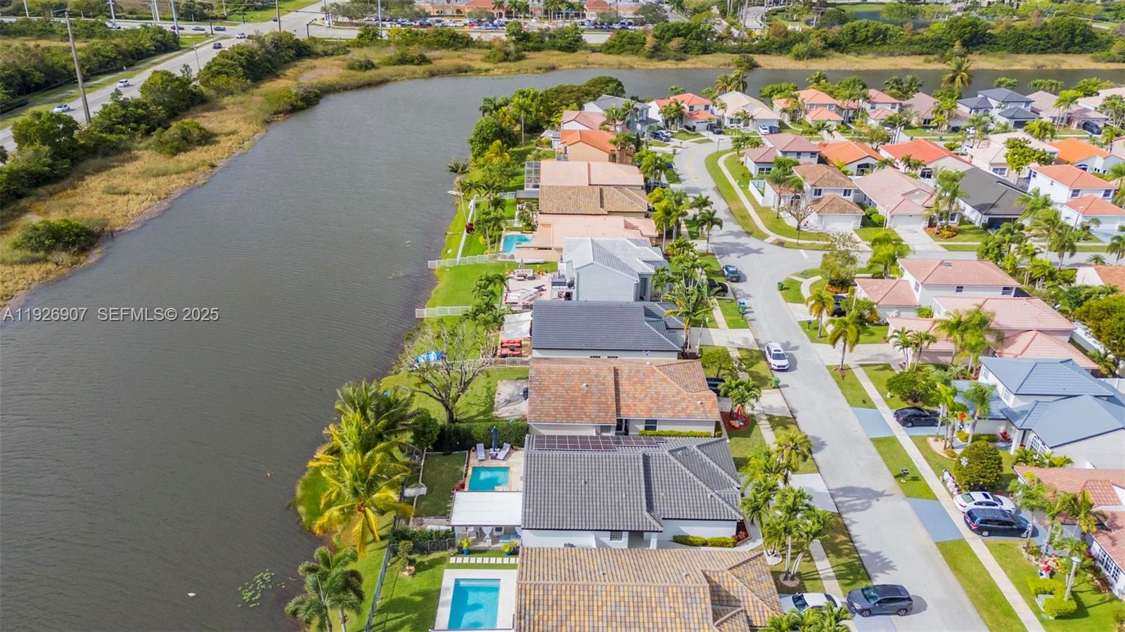 SILVER LAKES - Residential