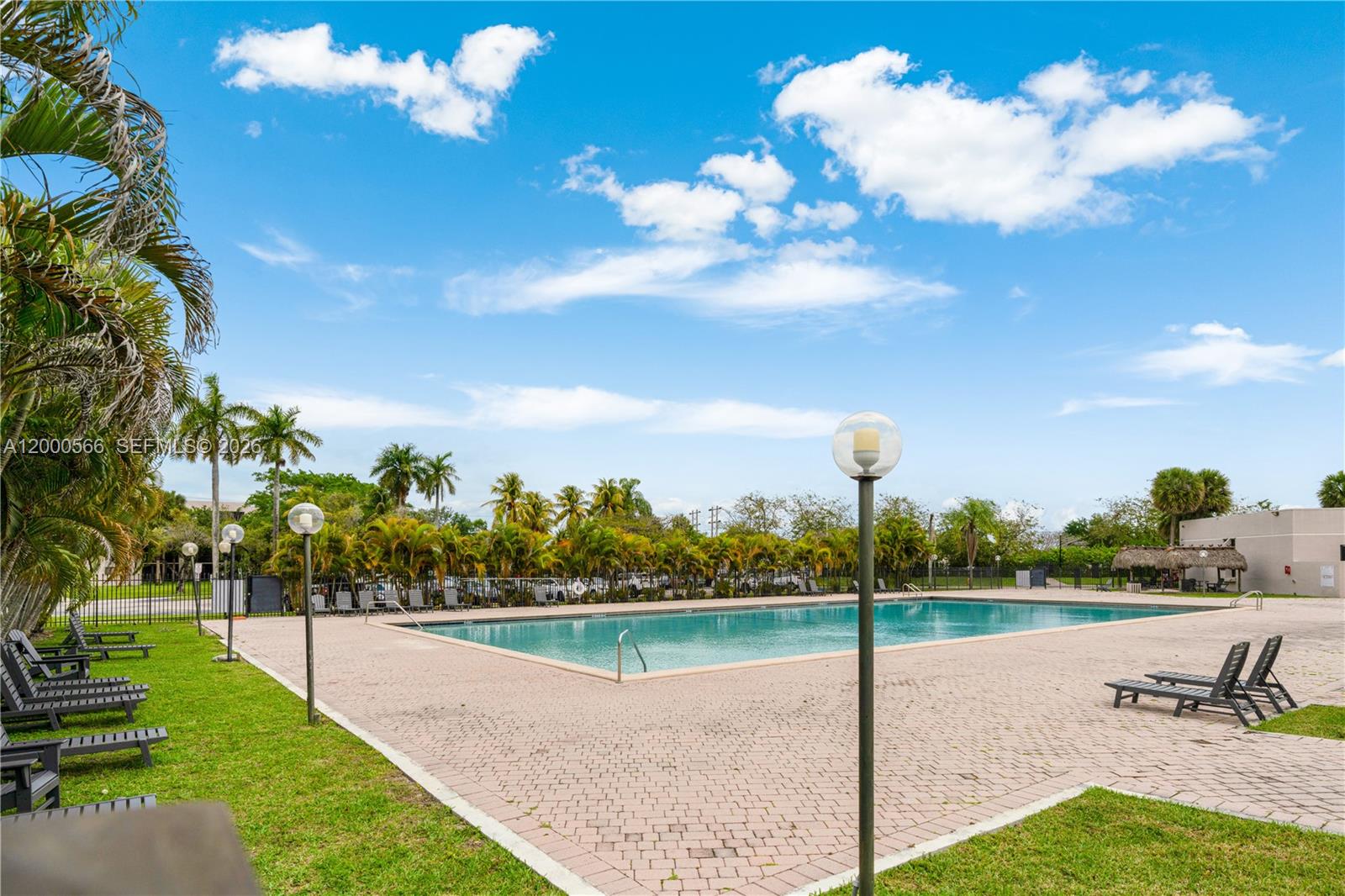 HORIZONS WEST CONDO #4 - Residential Lease