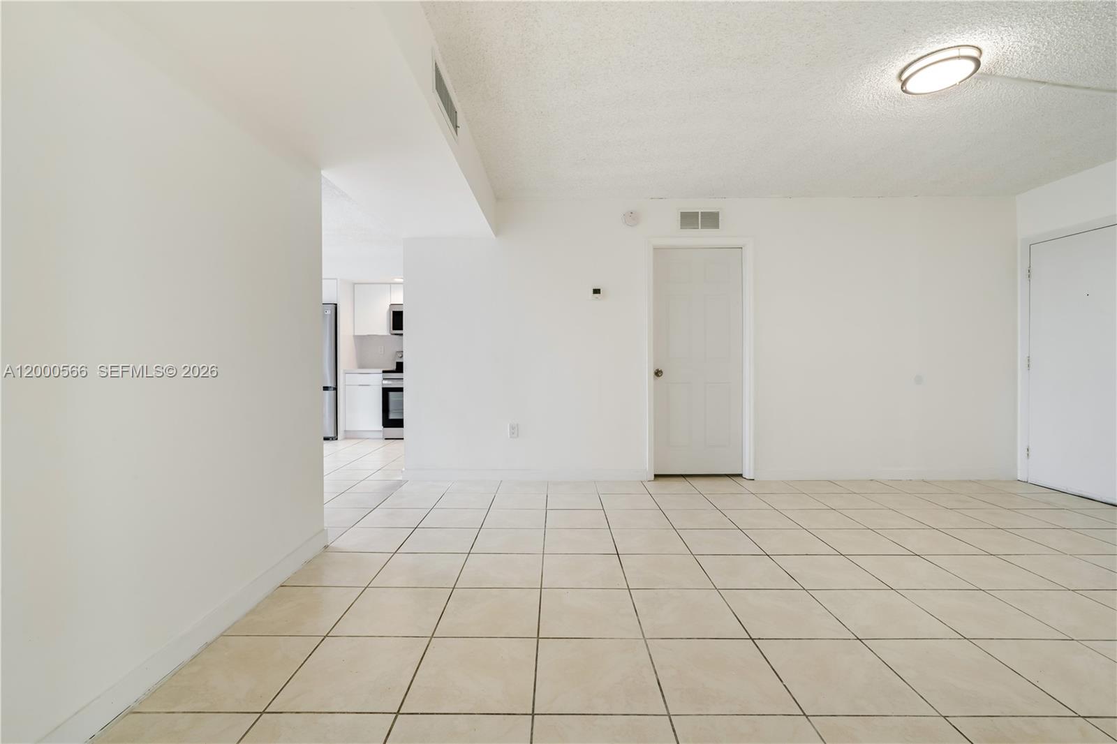 HORIZONS WEST CONDO #4 - Residential Lease