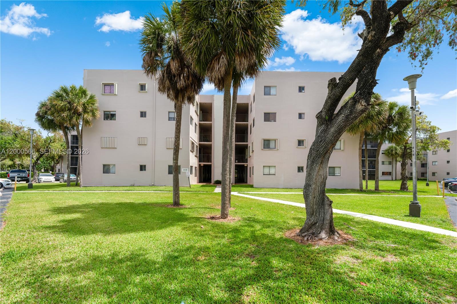 HORIZONS WEST CONDO #4 - Residential Lease