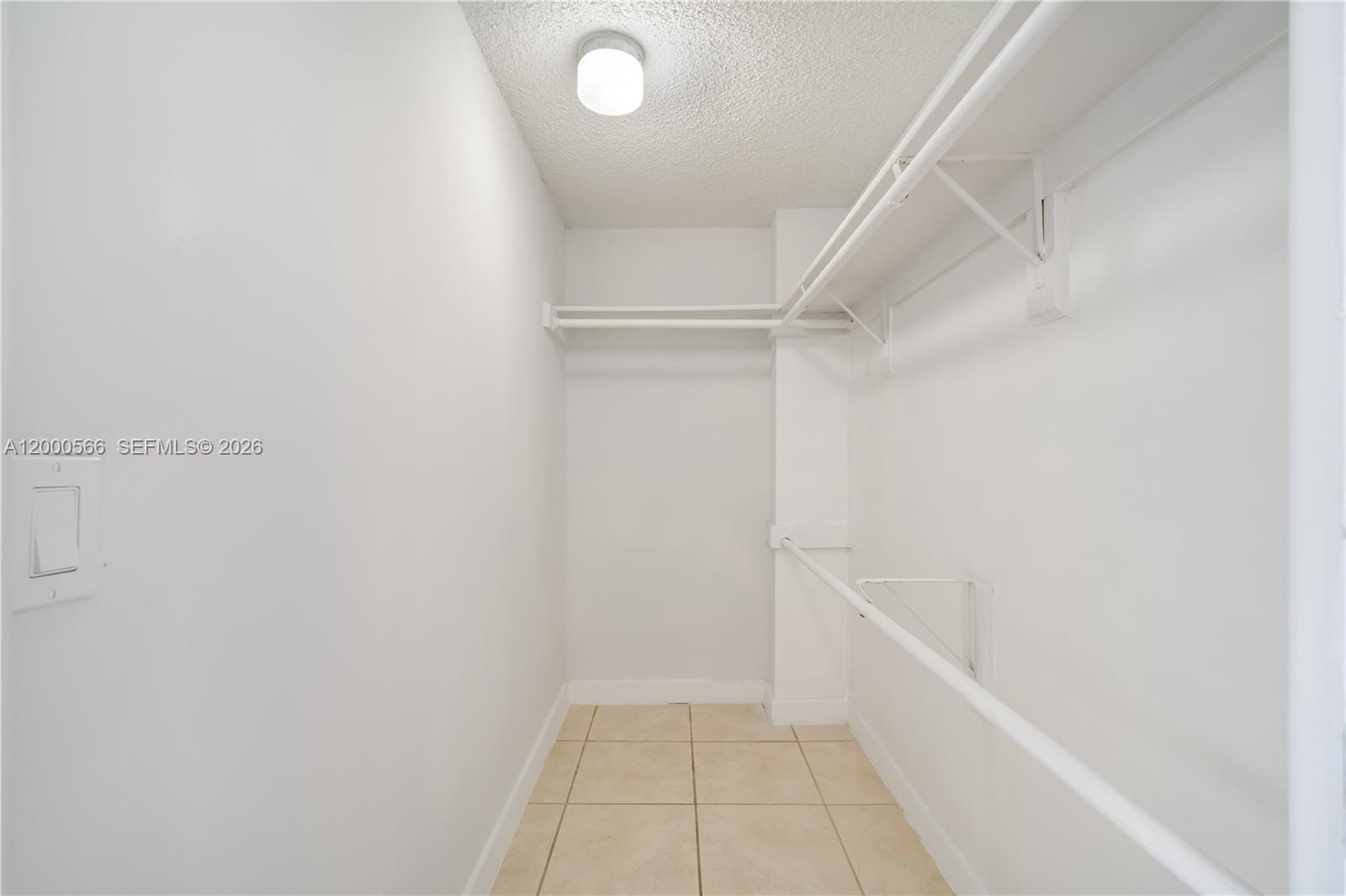 HORIZONS WEST CONDO #4 - Residential Lease