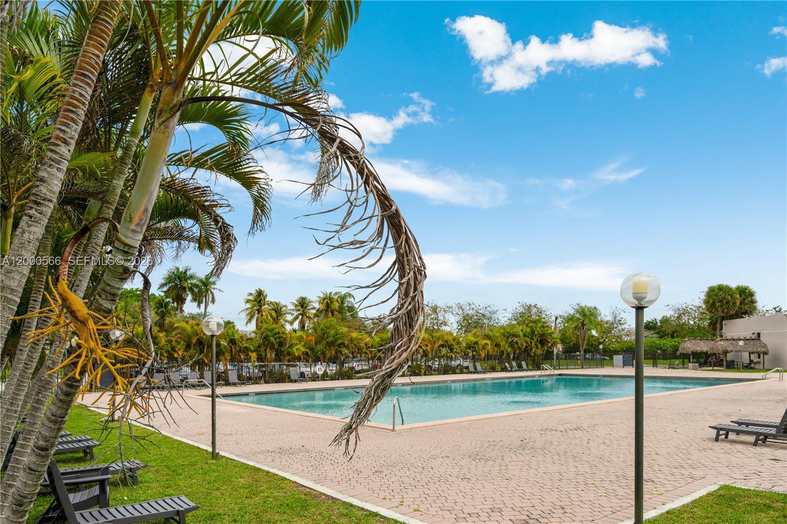 HORIZONS WEST CONDO #4 - Residential Lease