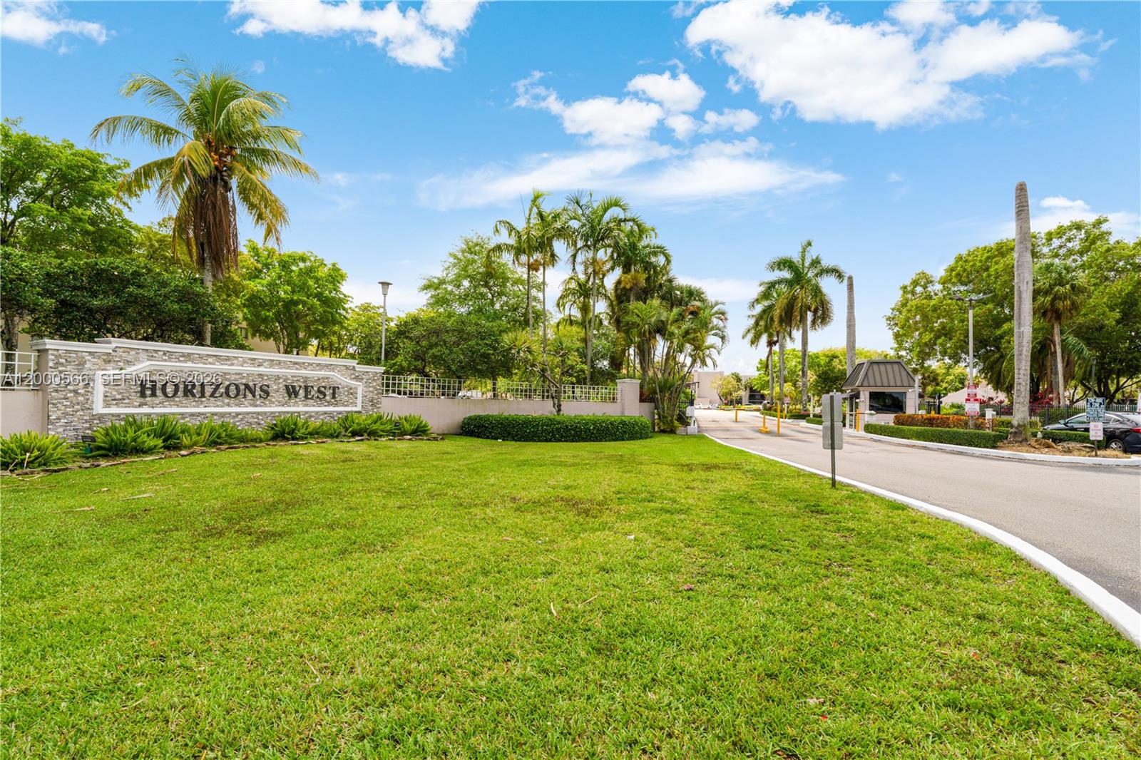 HORIZONS WEST CONDO #4 - Residential Lease