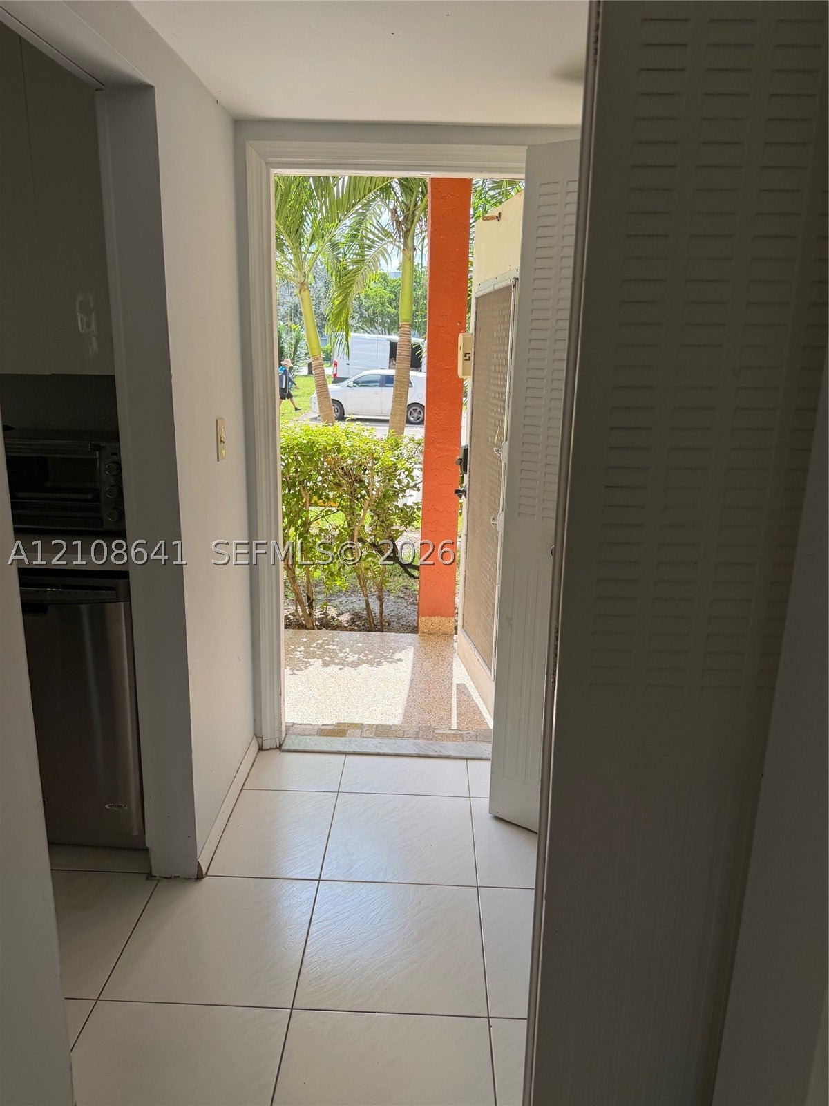 3071 E Sunrise Lakes Dr 103