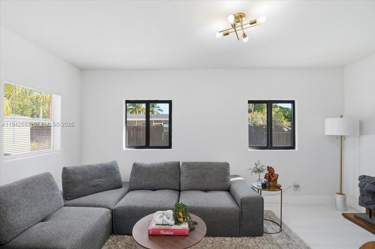 ROYAL PALM ACRES SEC 6 - Residential