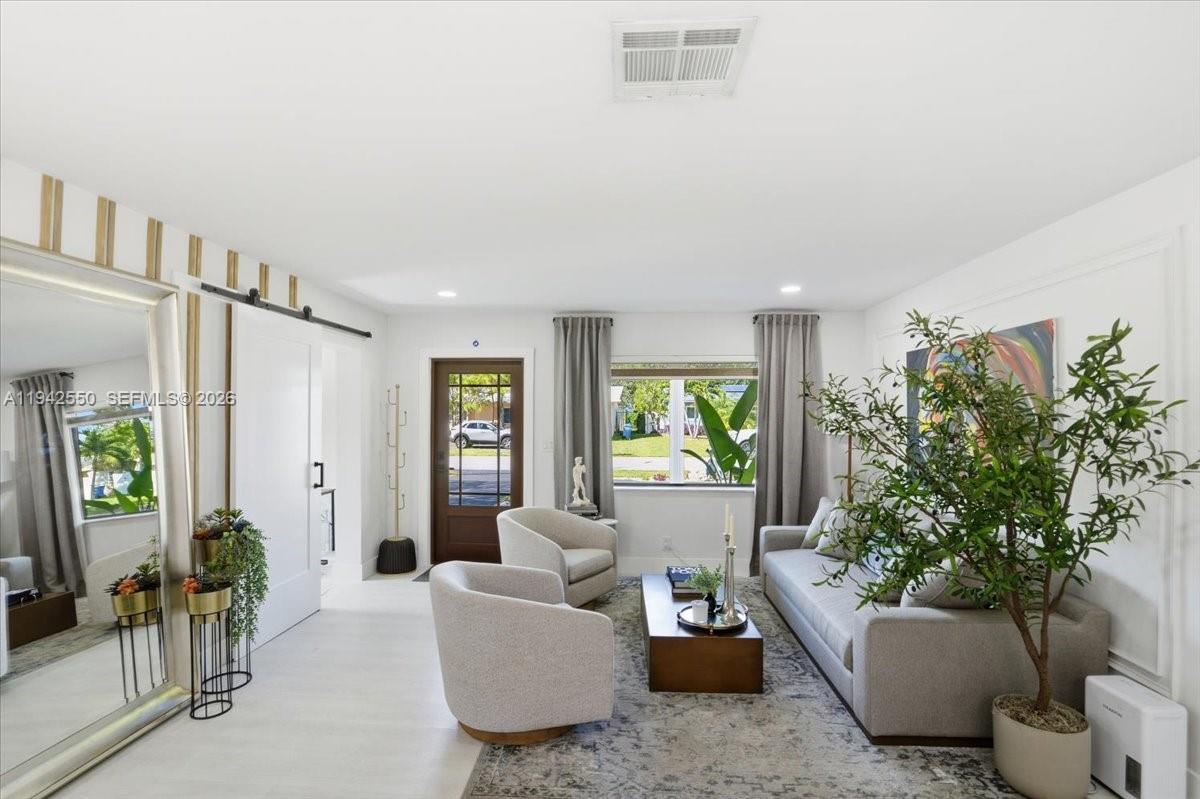 ROYAL PALM ACRES SEC 6 - Residential