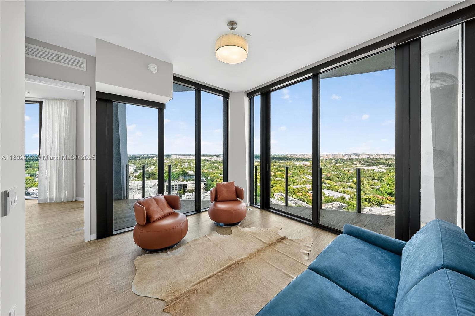 CLUB RESIDENCES AT PARK G - Residential