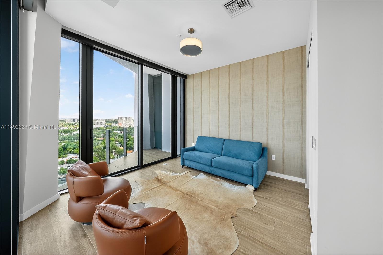 CLUB RESIDENCES AT PARK G - Residential