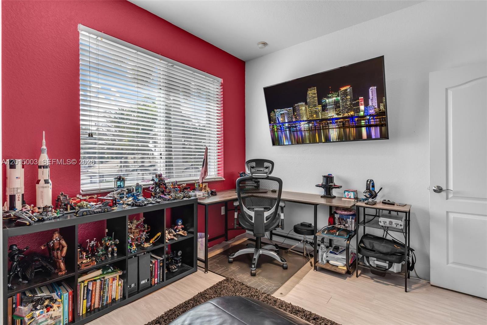 A B AT TAMIAMI TRAIL PHAS - Residential