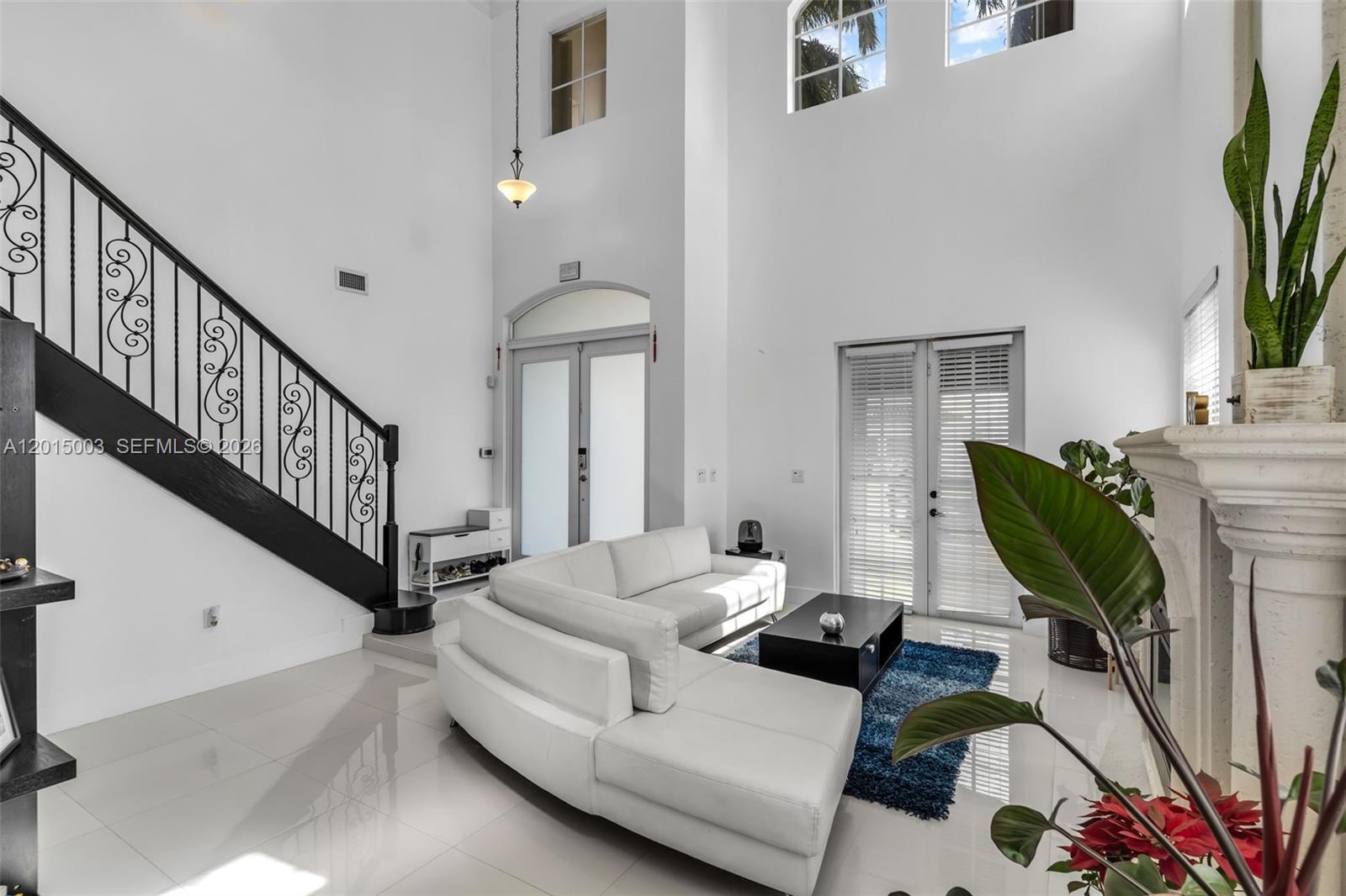 A B AT TAMIAMI TRAIL PHAS - Residential