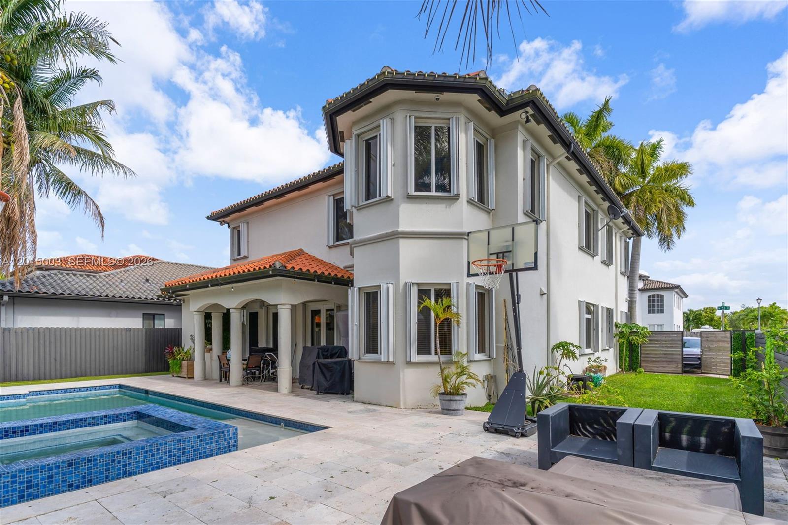 A B AT TAMIAMI TRAIL PHAS - Residential