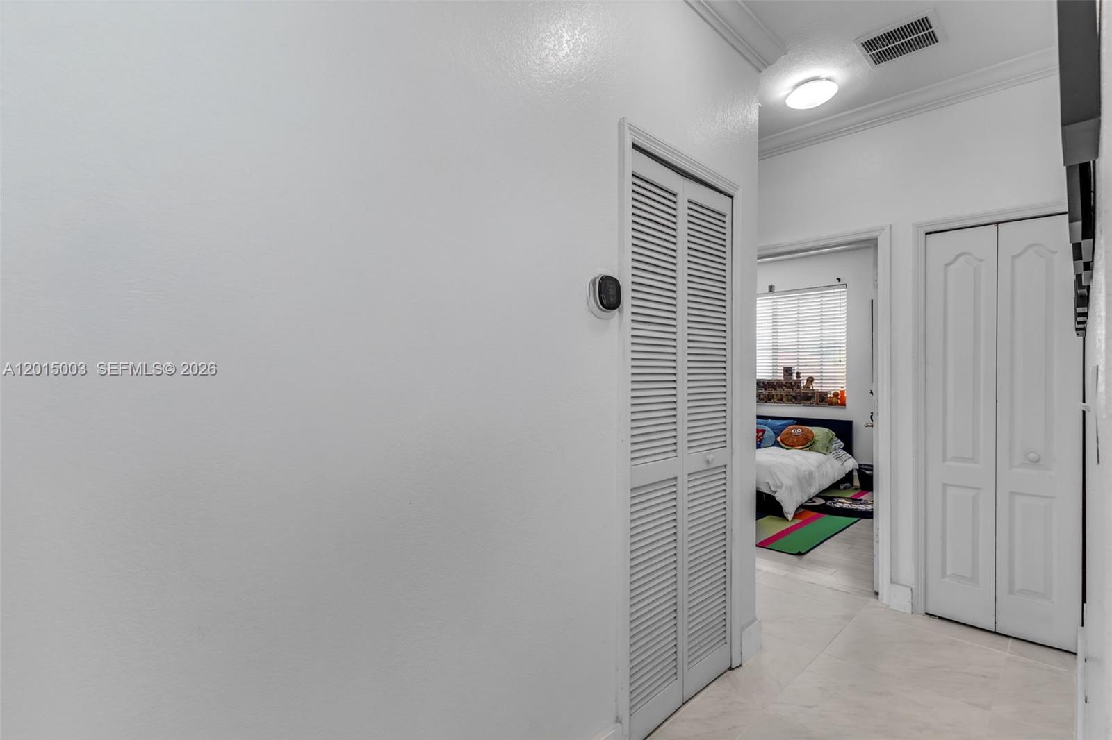 A B AT TAMIAMI TRAIL PHAS - Residential