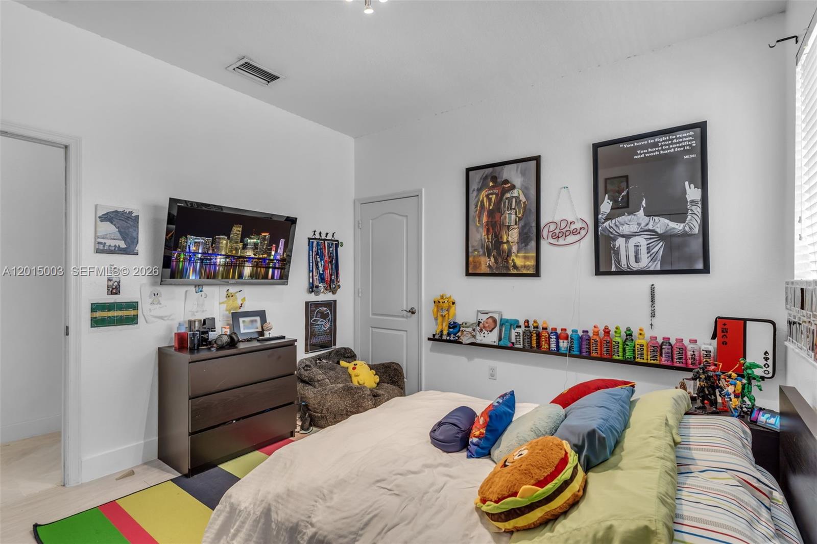 A B AT TAMIAMI TRAIL PHAS - Residential