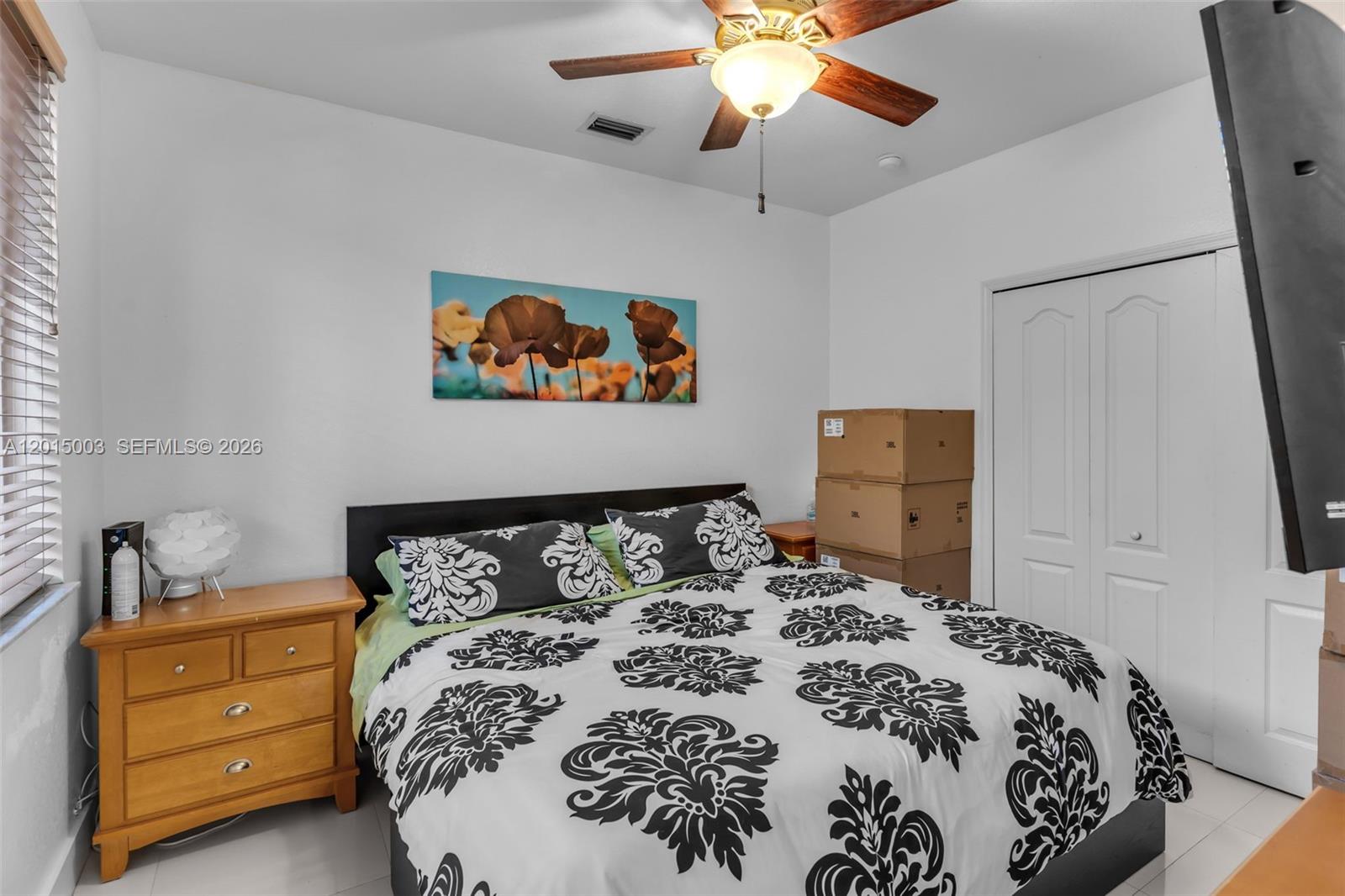 A B AT TAMIAMI TRAIL PHAS - Residential