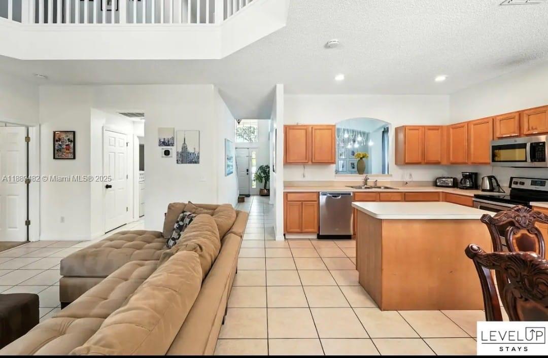 EMERALD ISLAND RESORT - Residential