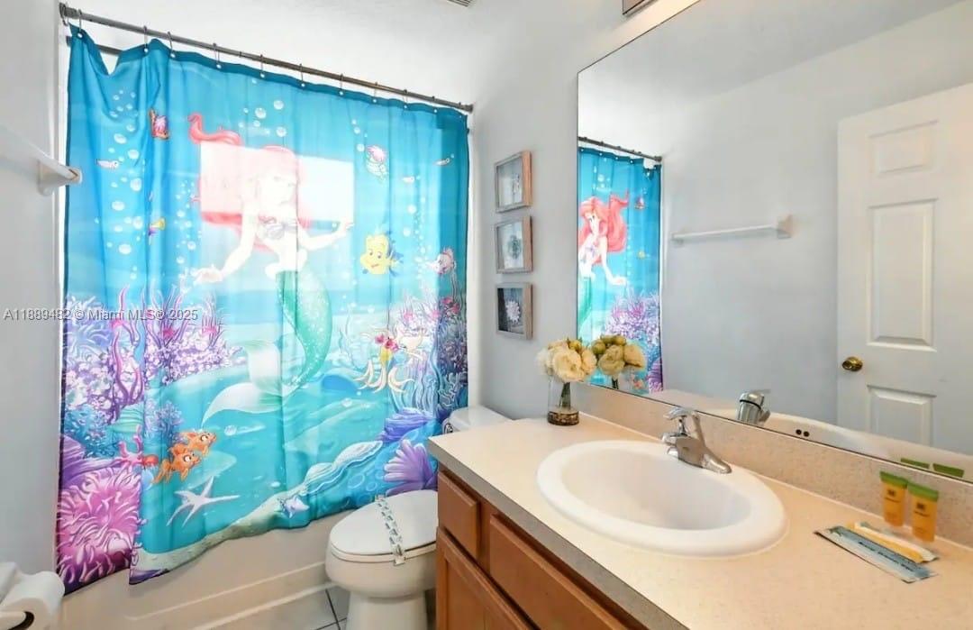 EMERALD ISLAND RESORT - Residential