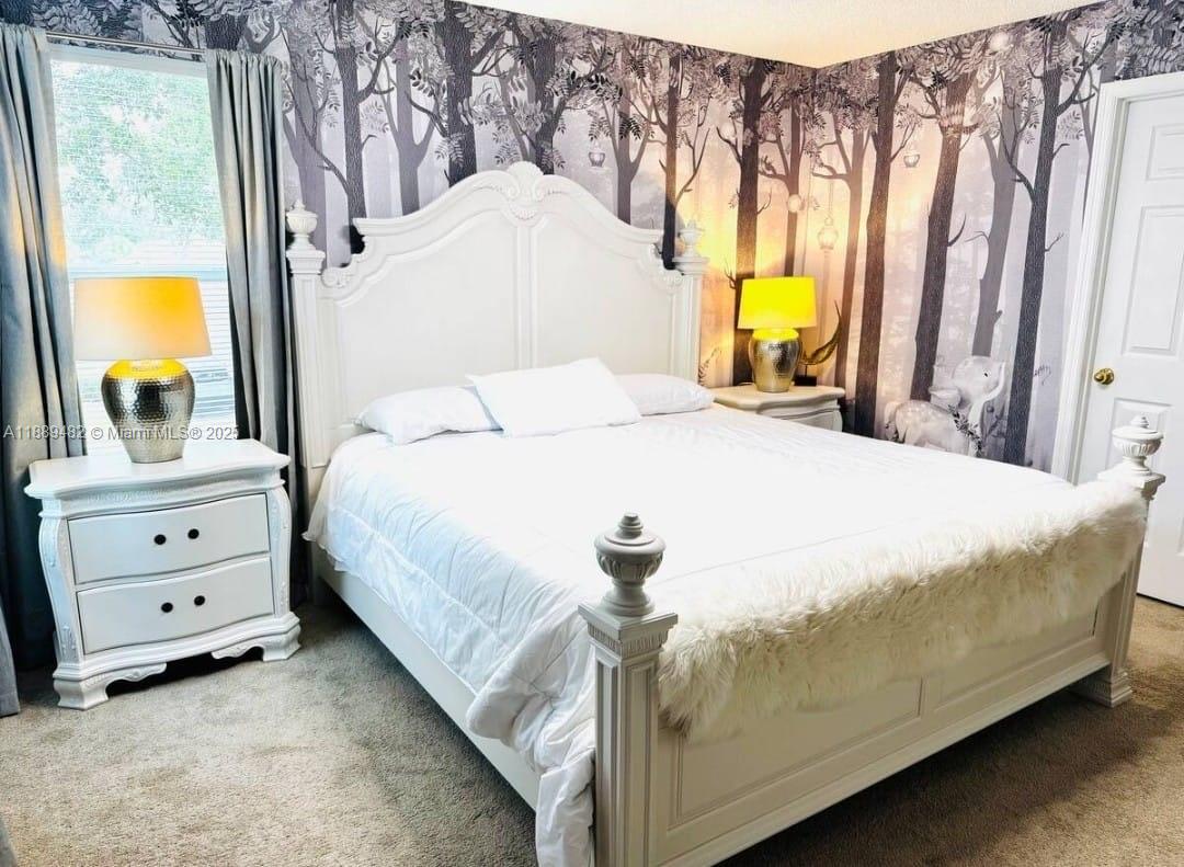 EMERALD ISLAND RESORT - Residential