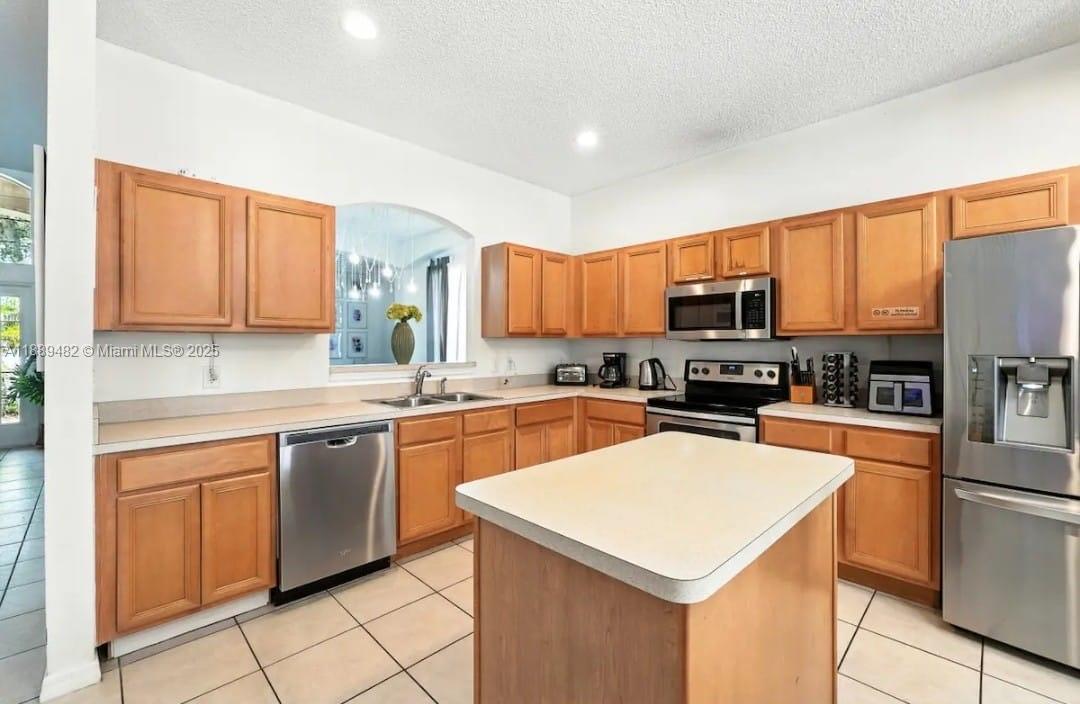 EMERALD ISLAND RESORT - Residential