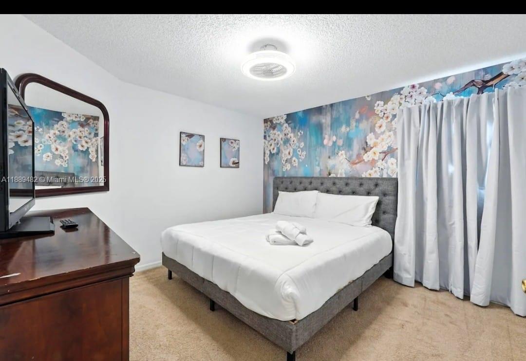 EMERALD ISLAND RESORT - Residential