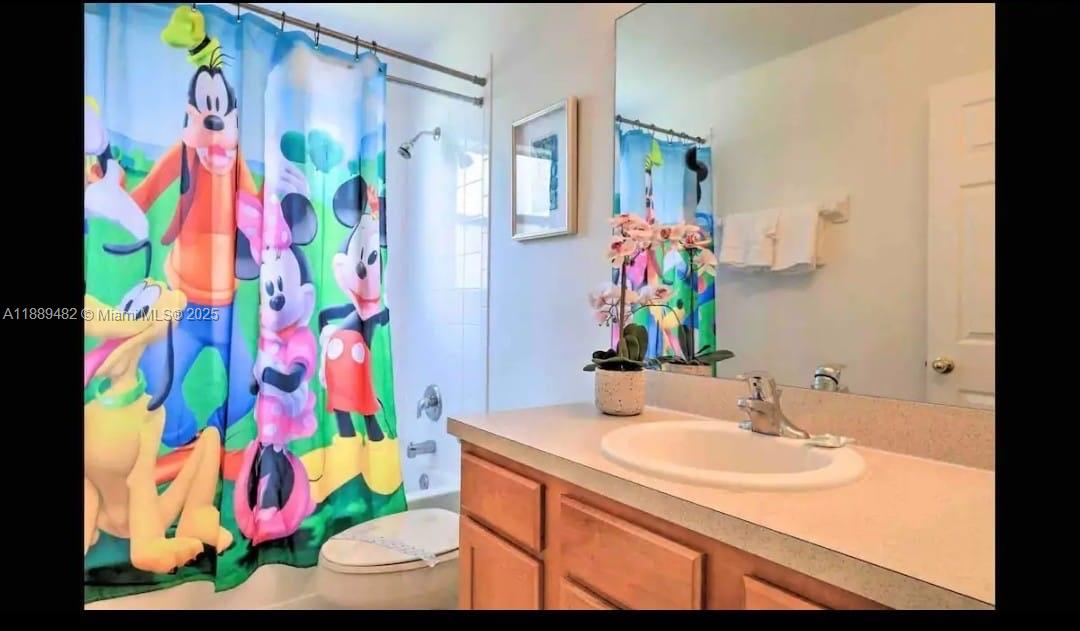 EMERALD ISLAND RESORT - Residential