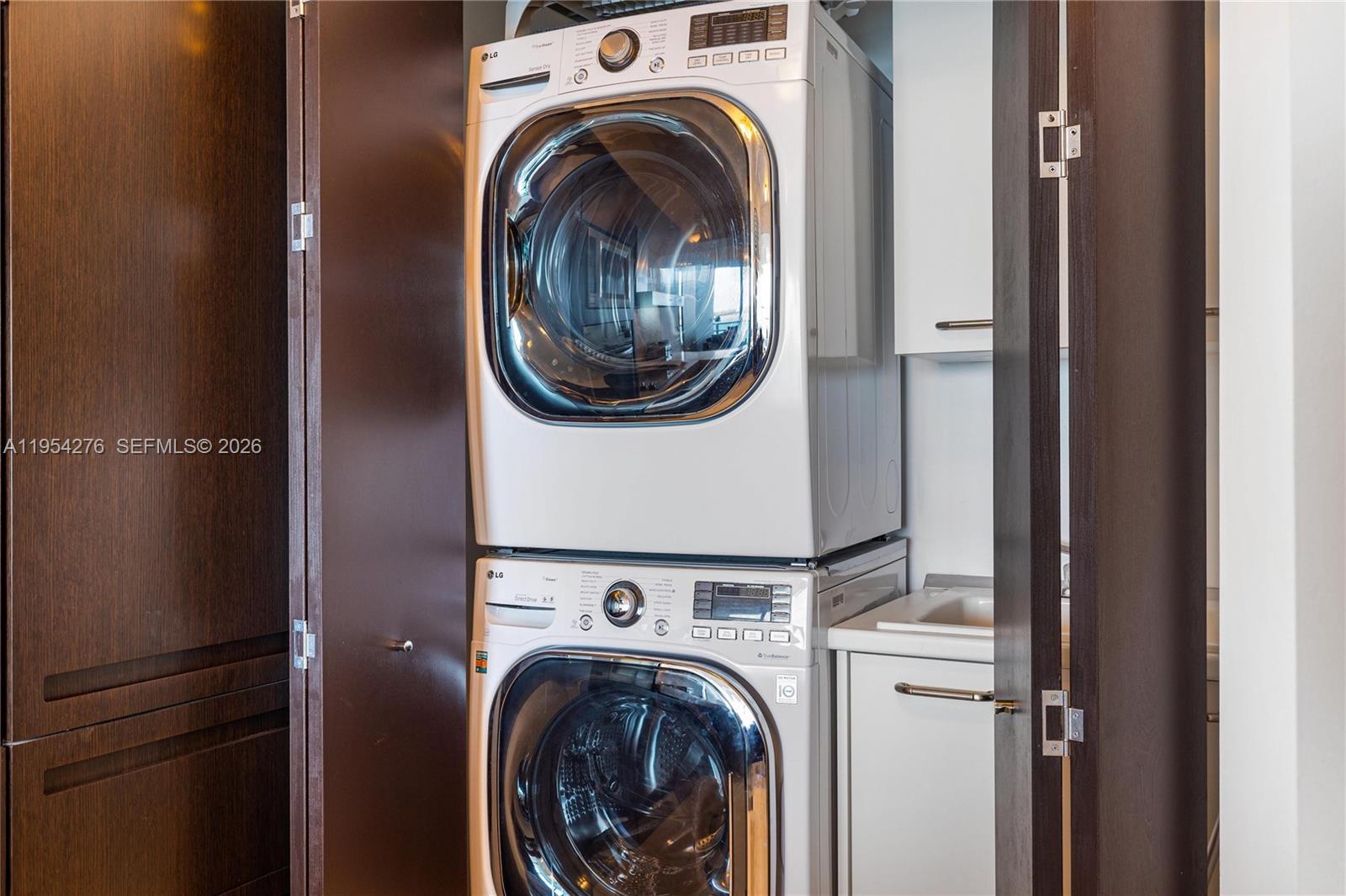 JADE RESIDENCES AT BRICKE - Residential