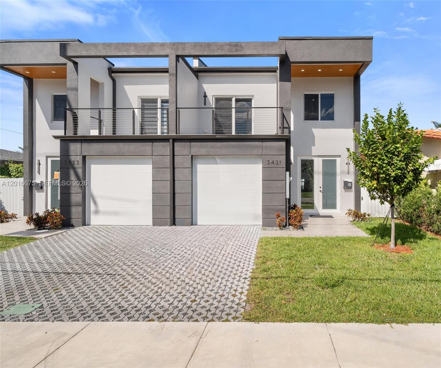 3431 - 3433 SW 16 Ter