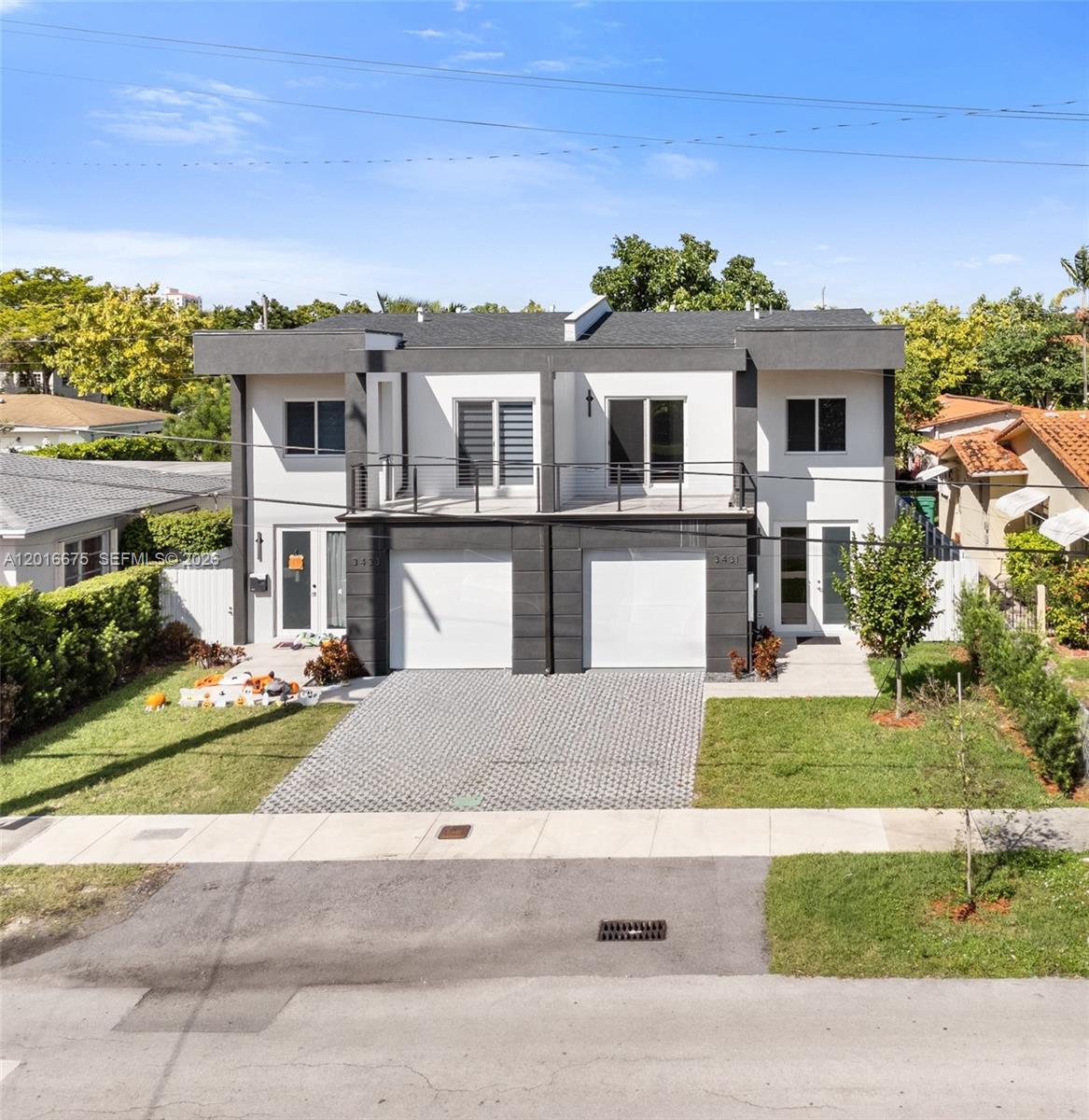 3431 - 3433 SW 16 Ter