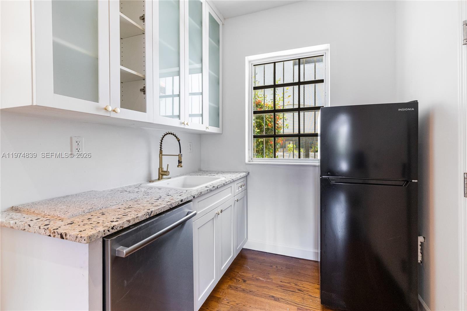 BEACHGARDENS CONDO - Residential Lease