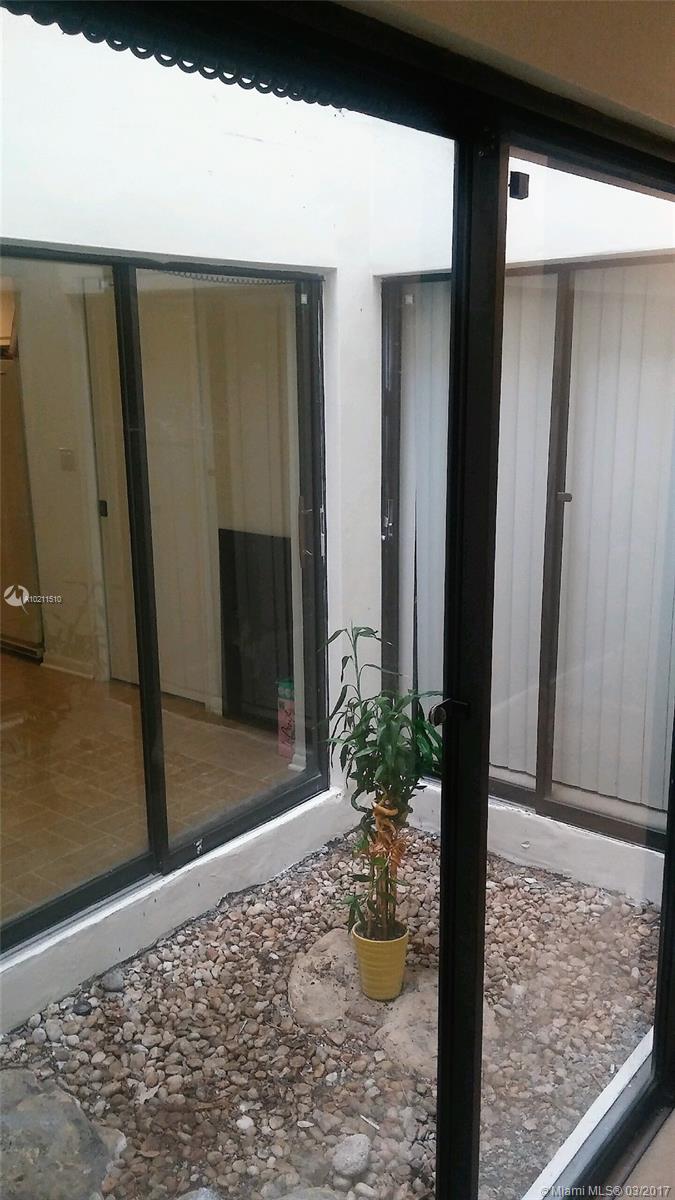 Kings Court West - Residential Lease