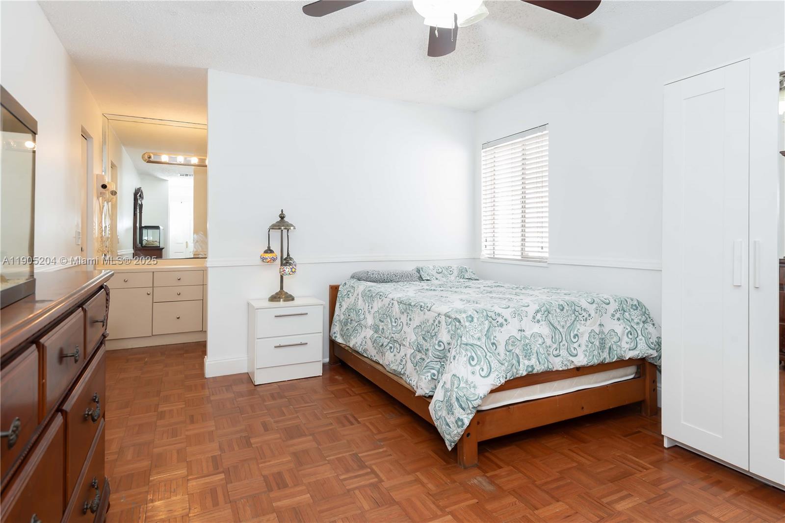 OAK PARK SEC 4 - Residential