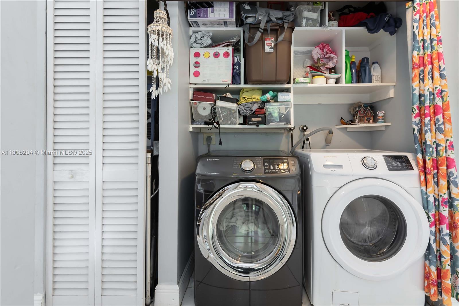 OAK PARK SEC 4 - Residential