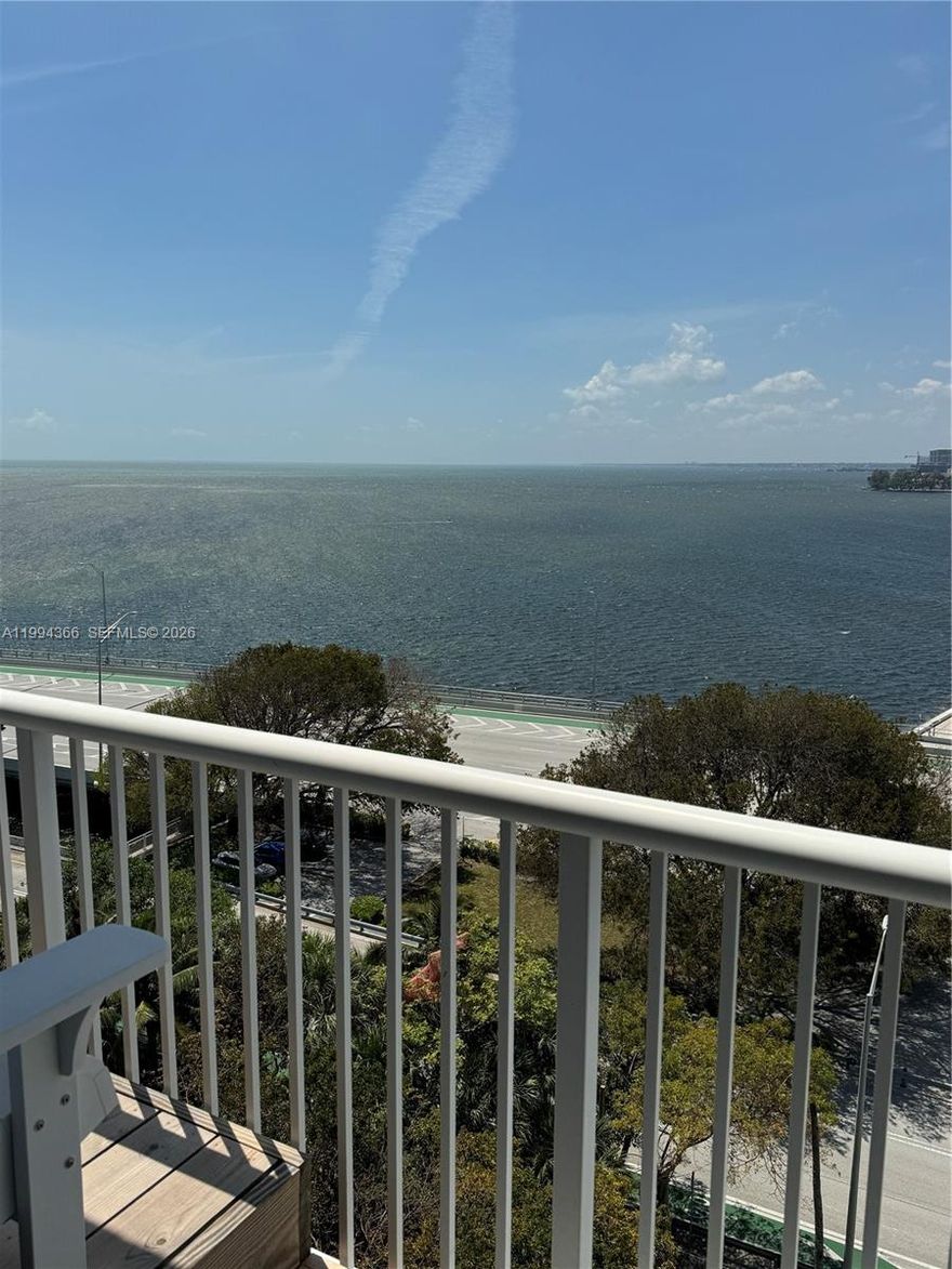 Charming, fully remodeled 1-bedroom, 1.5-bath residence in a prime Brickell location. Waterfront living at its finest, ideally situated in one of the best spots in Brickell—just minutes from I-95 and Coconut Grove. Enjoy unobstructed ocean views from your private balcony, an open-concept kitchen ideal for entertaining, and a spacious closet.

This unit also features the convenience of an in-unit washer and dryer, plus a covered parking space. Located in a well-maintained, family-friendly building. The bedroom offers brand-new carpeting in pristine condition.