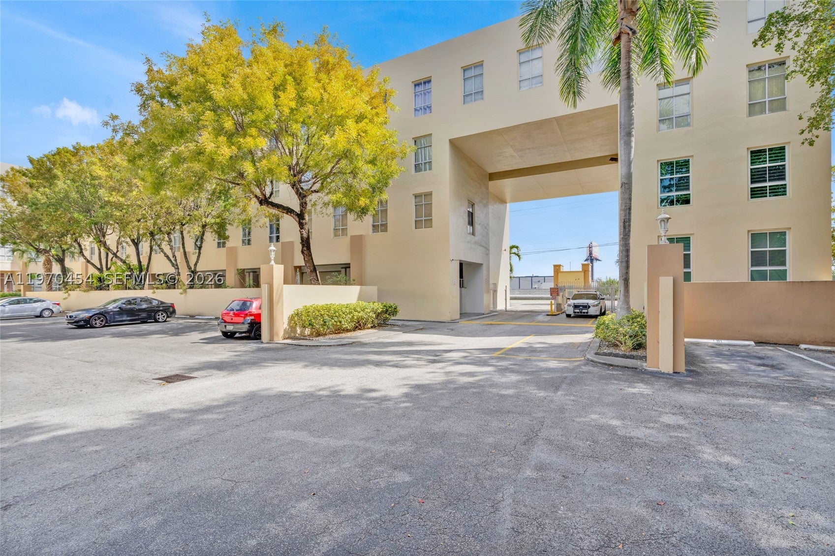 7400 W 20th Ave 402