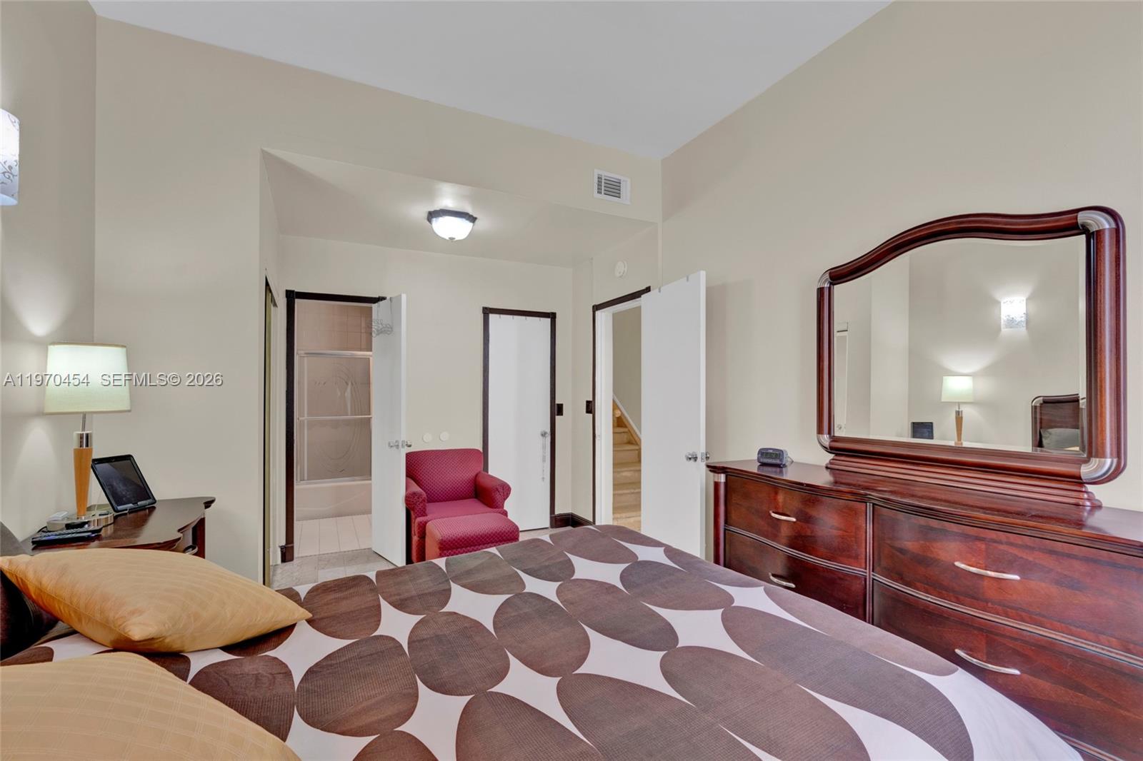 ROYAL PALMS CONDO - Residential