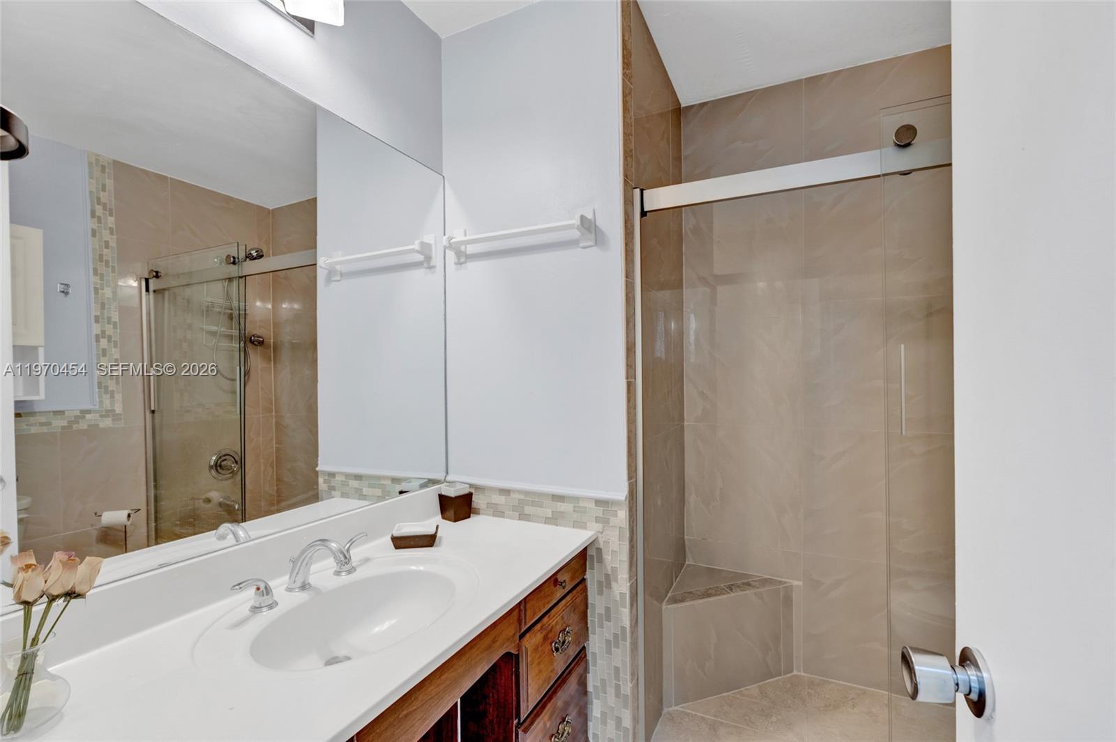 ROYAL PALMS CONDO - Residential