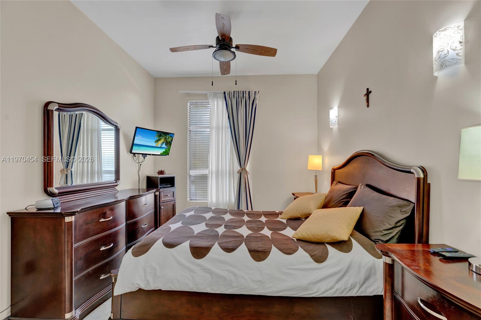 ROYAL PALMS CONDO - Residential