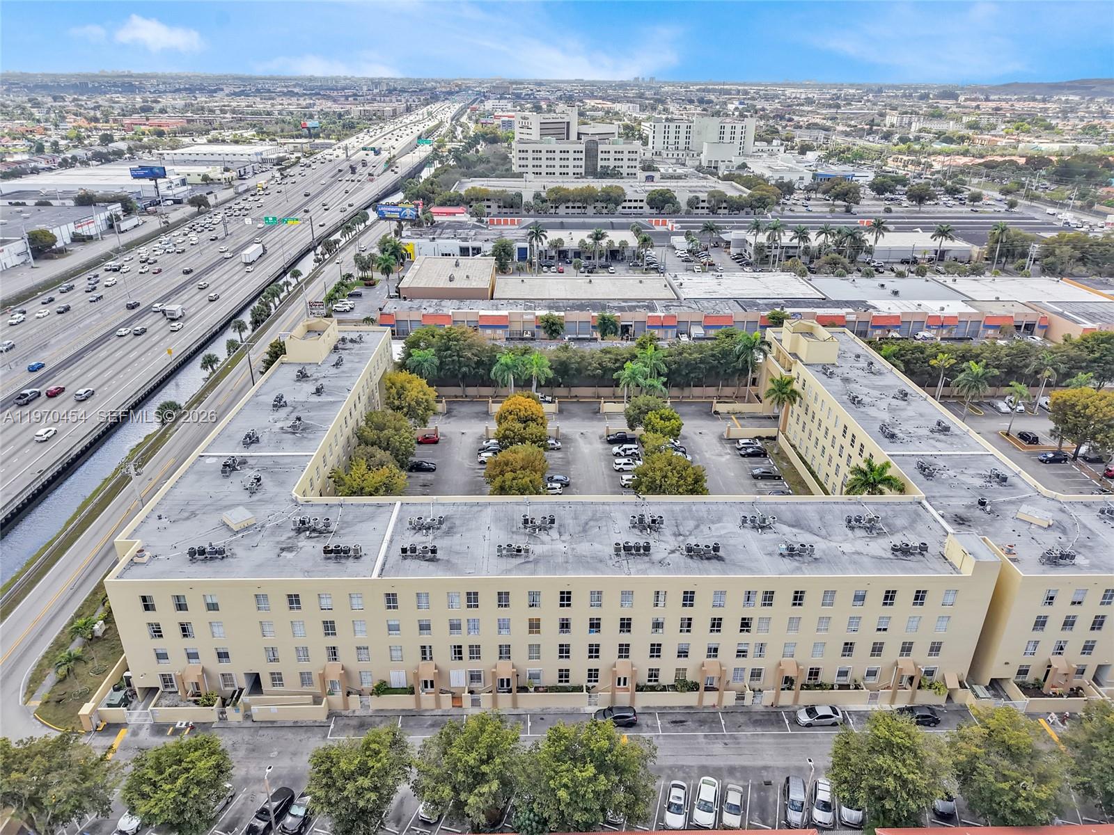 ROYAL PALMS CONDO - Residential