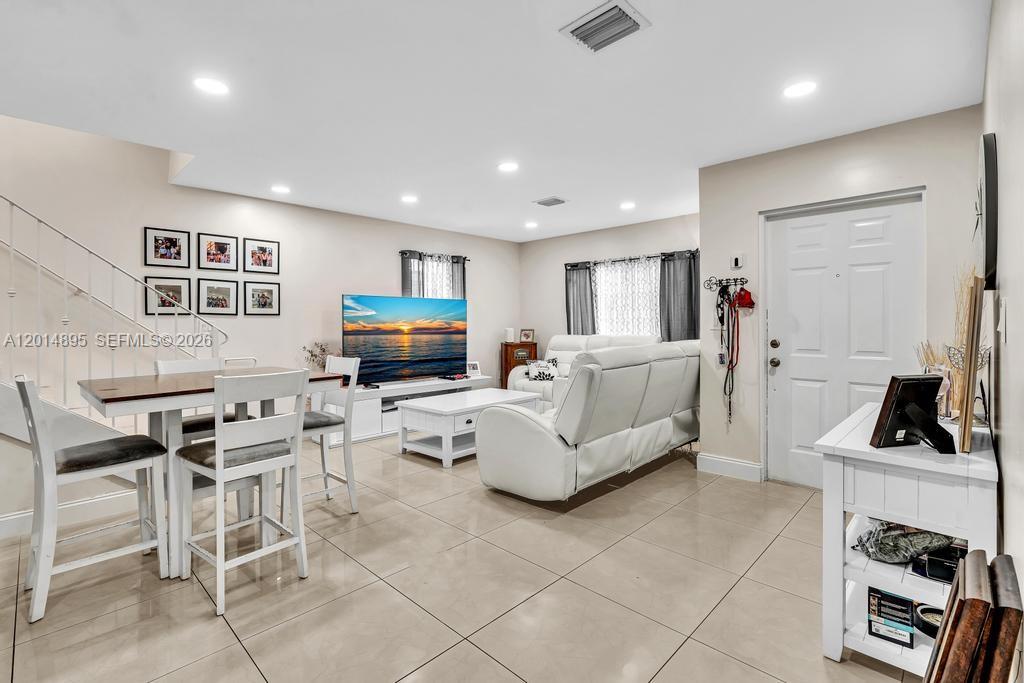 SEMINOLE FOREST - Residential Income
