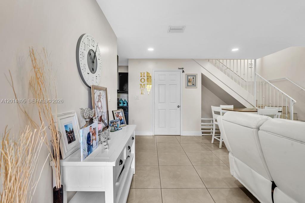 SEMINOLE FOREST - Residential Income