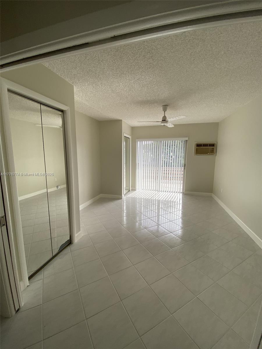 SUNSET ISLES SEC 4 - Residential