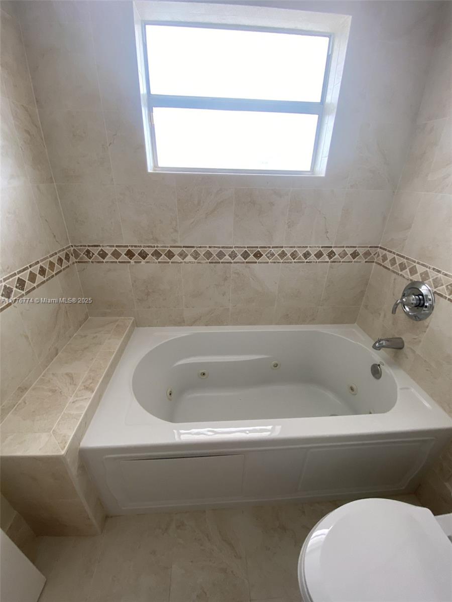 SUNSET ISLES SEC 4 - Residential