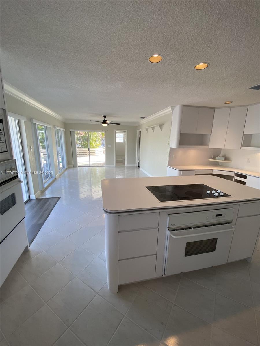 SUNSET ISLES SEC 4 - Residential