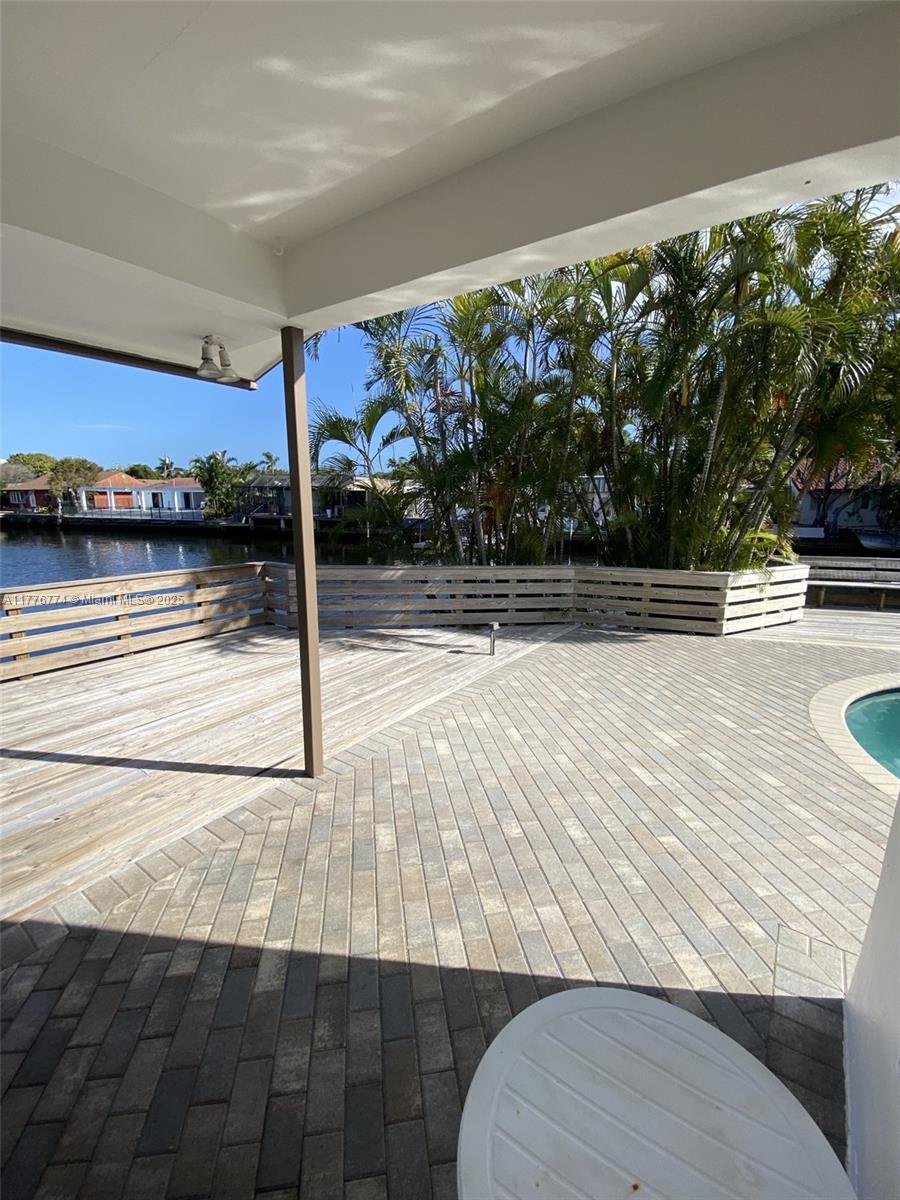 SUNSET ISLES SEC 4 - Residential